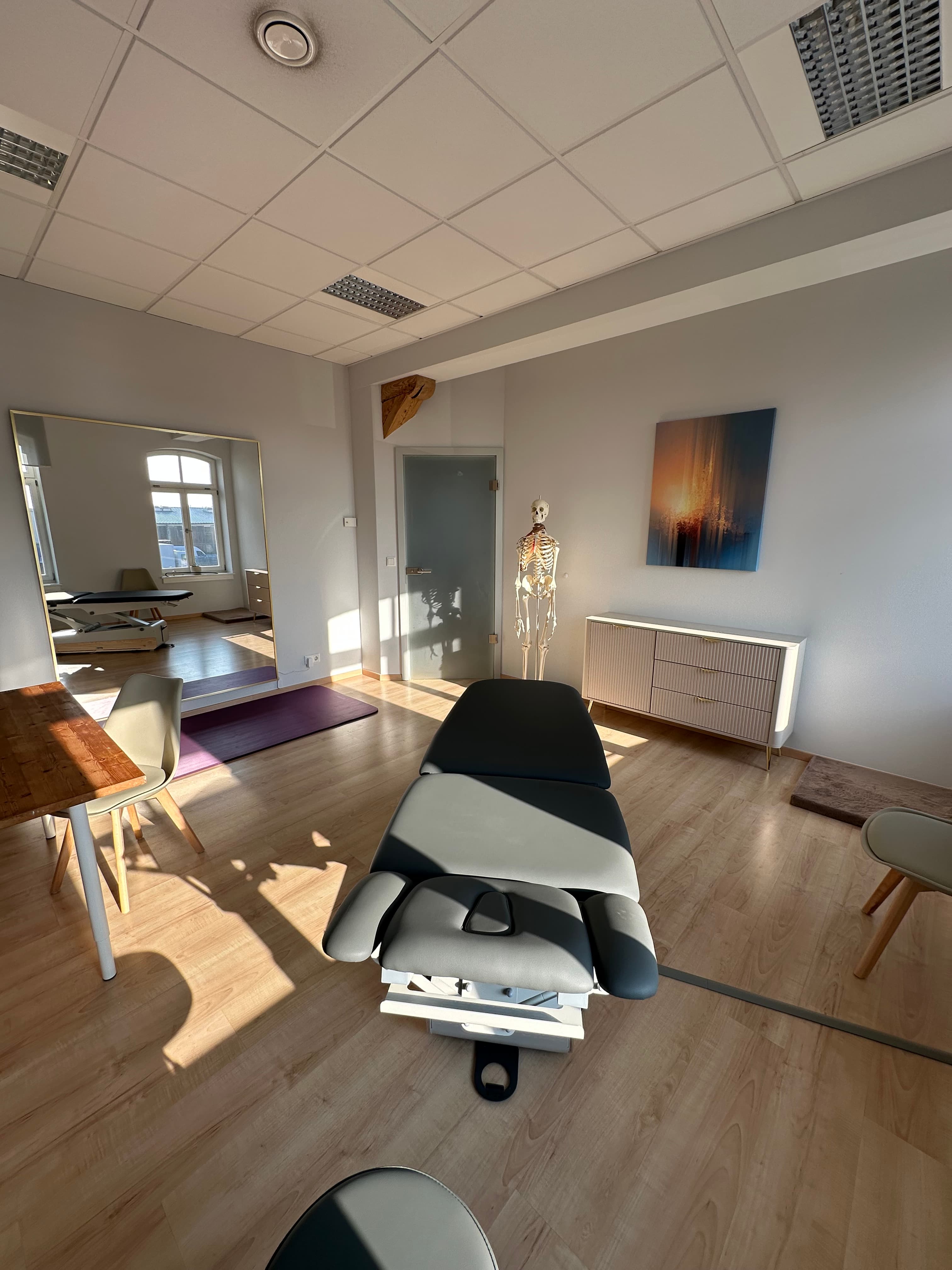 Therapieraum mit Tageslicht